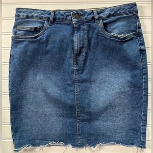 NOISY MAY Denim Mini Skirt with Frayed Hem Size Large Medium wash